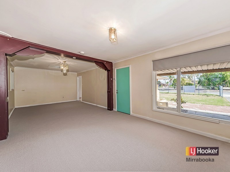 114 Mirrabooka Ave, Koondoola WA 6064