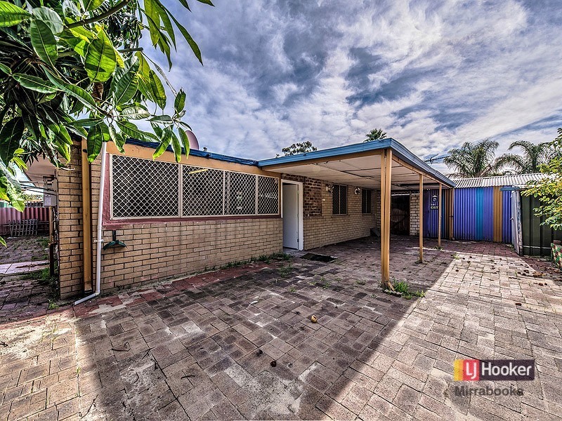 114 Mirrabooka Ave, Koondoola WA 6064