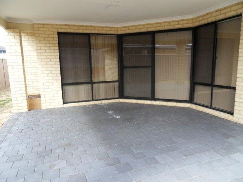 4 Lavally Way, Darch WA 6065