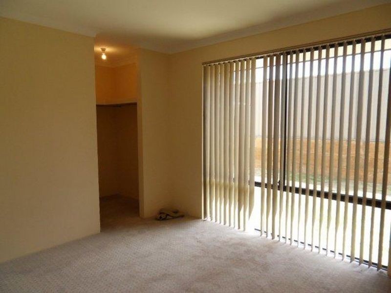 4 Lavally Way, Darch WA 6065