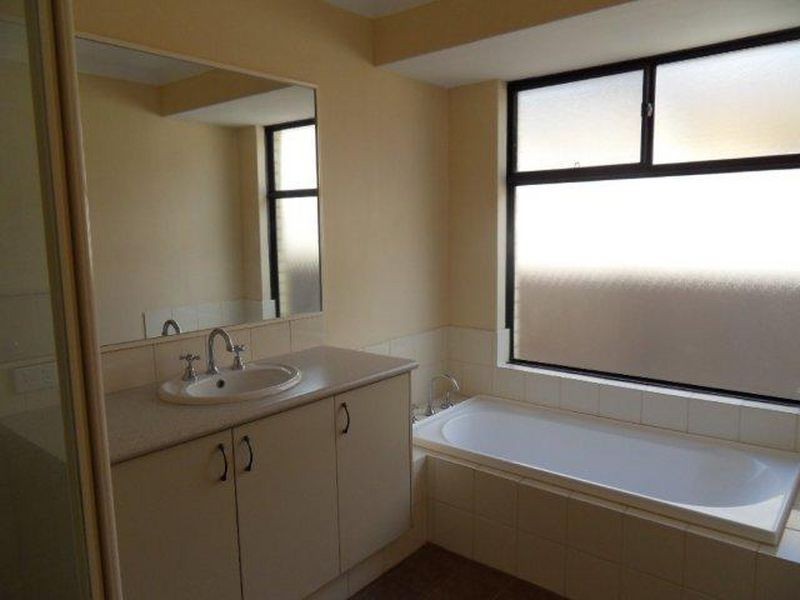 4 Lavally Way, Darch WA 6065