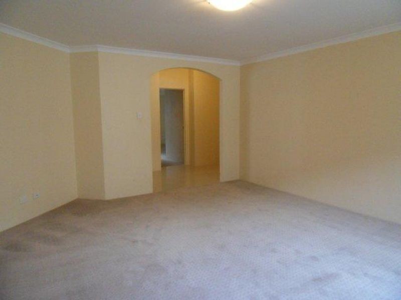 4 Lavally Way, Darch WA 6065