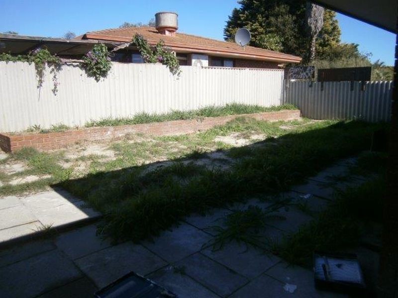 1 Fern Grove, Ballajura WA 6066