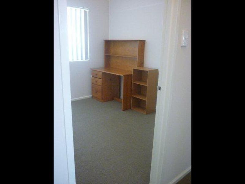 20V Roxwell Way, Girrawheen WA 6064