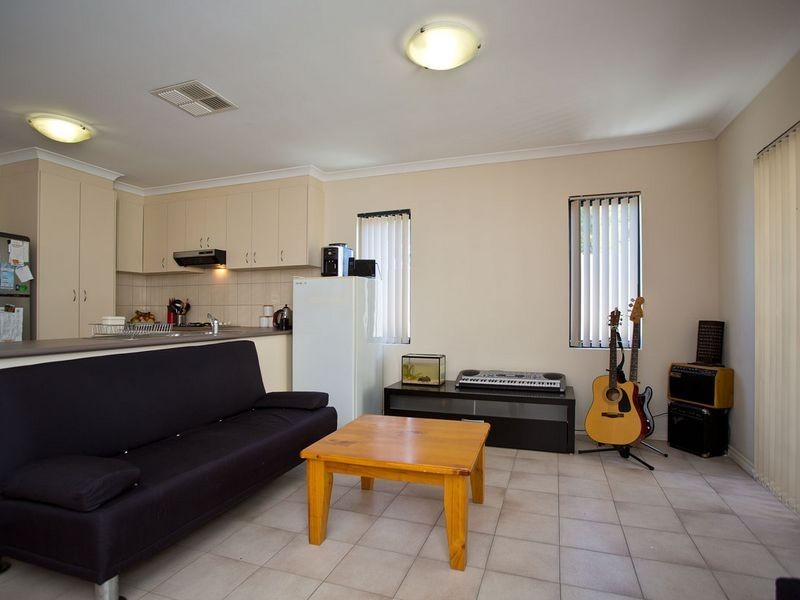 6C Melba Place, Westminster WA 6061