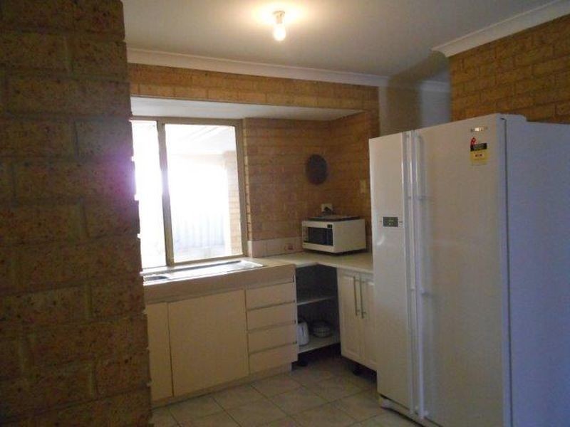 2 Snowdrop Retreat, Mirrabooka WA 6061