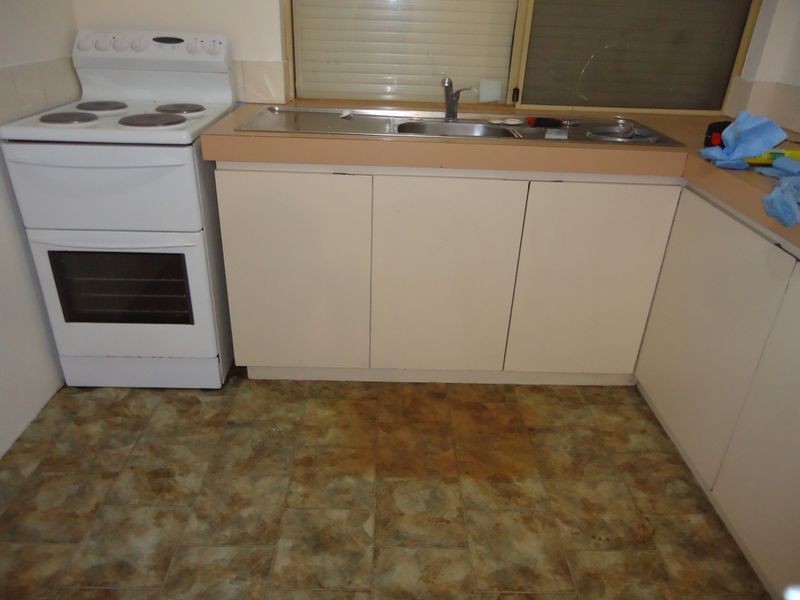 14 Oakleaf Circle, Mirrabooka WA 6061