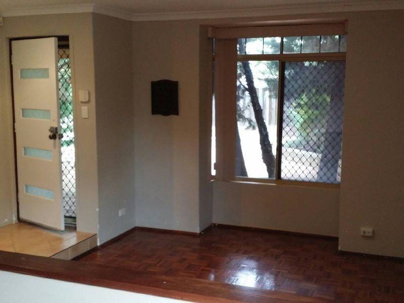 18 Yeates Lane, Stratton WA 6056