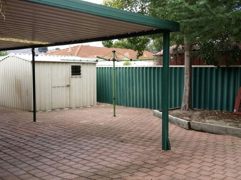 18 Yeates Lane, Stratton WA 6056