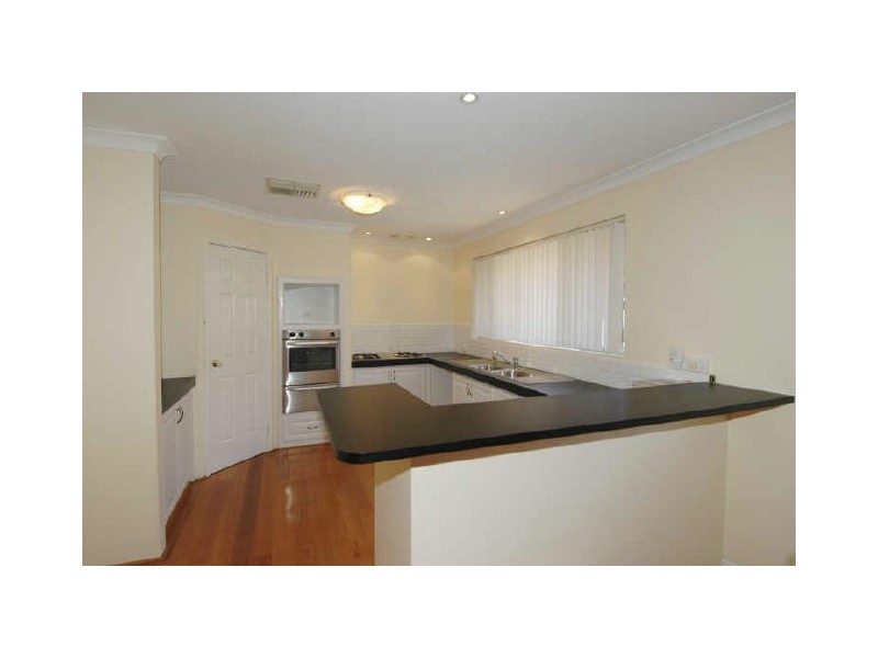 31 Feeney Gardens, High Wycombe WA 6057