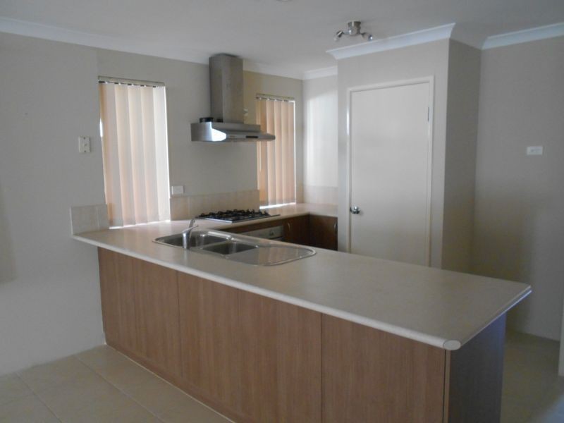 30c Eastdene Circle, Nollamara WA 6061