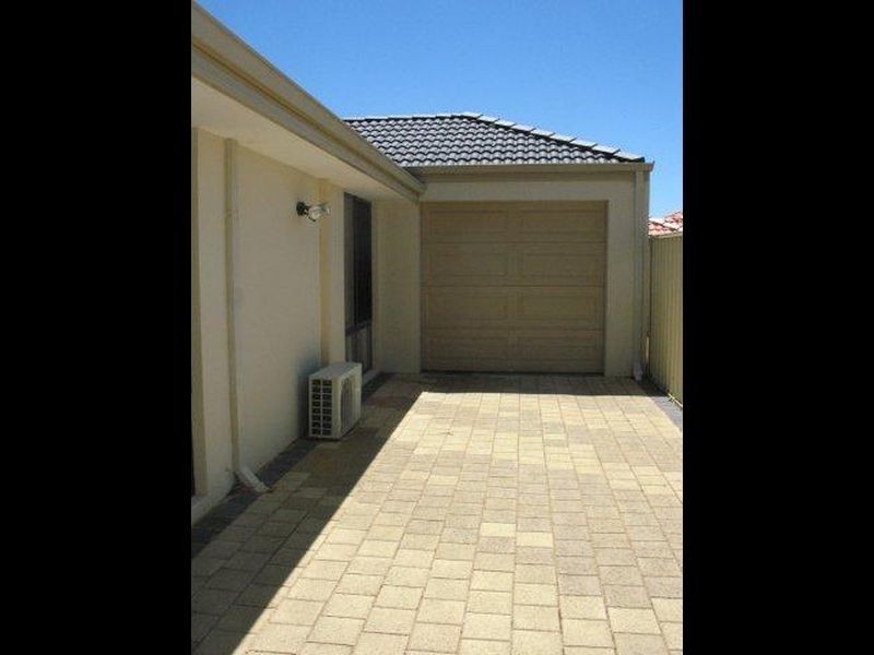 26c Selhurst Way, Balga WA 6061