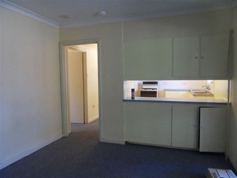 4 Wallington Road, Balga WA 6061