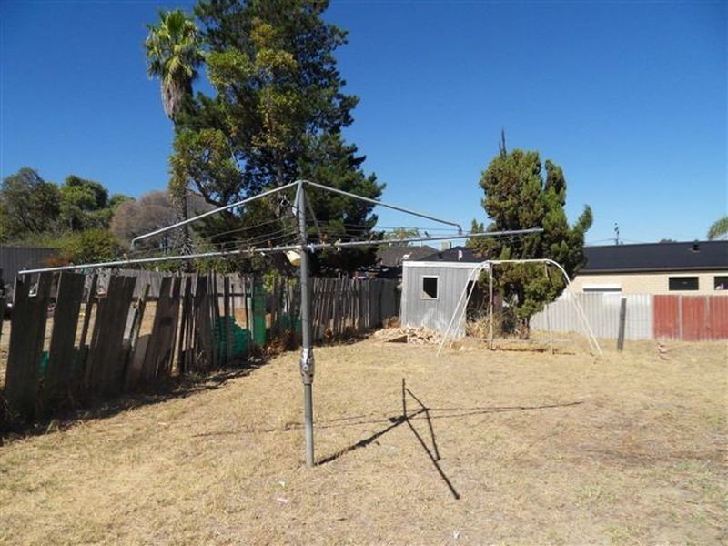 4 Wallington Road, Balga WA 6061