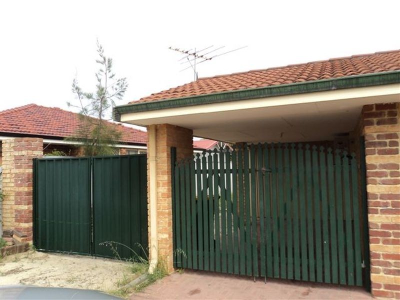 11 Crabtree Street, Alexander Heights WA 6064