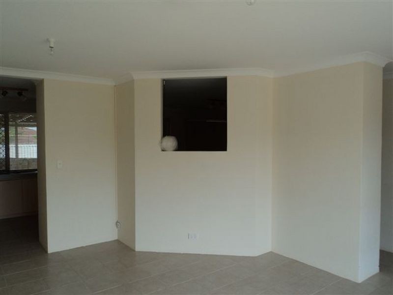 11 Crabtree Street, Alexander Heights WA 6064