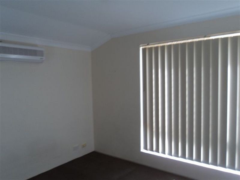 11 Crabtree Street, Alexander Heights WA 6064