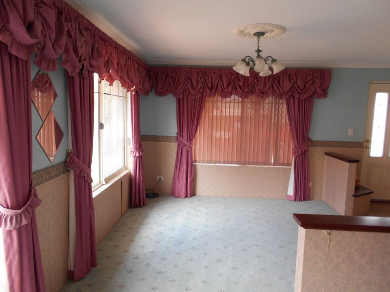 34 Bloodwood Drive, Marangaroo WA 6064