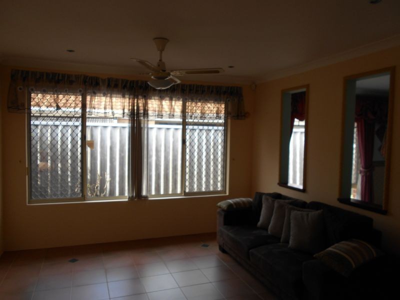 34 Bloodwood Drive, Marangaroo WA 6064