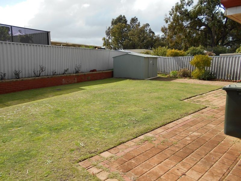 34 Bloodwood Drive, Marangaroo WA 6064