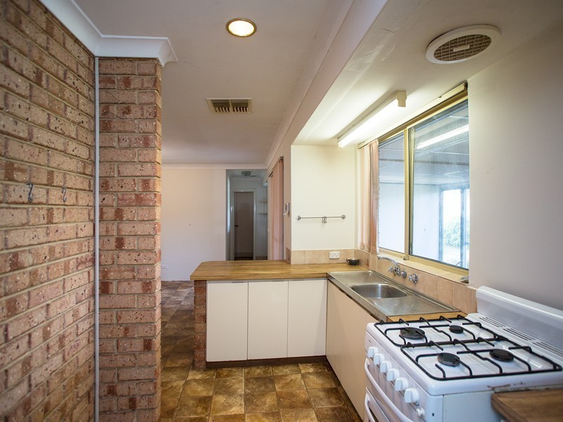 4 Vallack Grove, Mirrabooka WA 6061