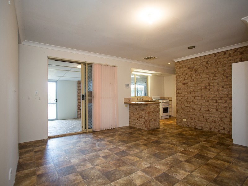 4 Vallack Grove, Mirrabooka WA 6061