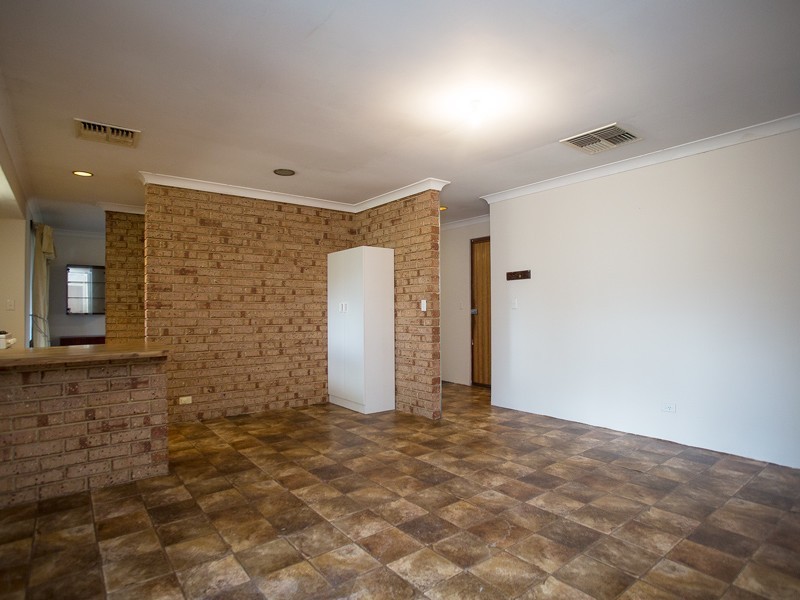 4 Vallack Grove, Mirrabooka WA 6061