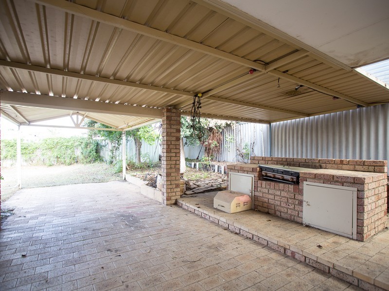 4 Vallack Grove, Mirrabooka WA 6061