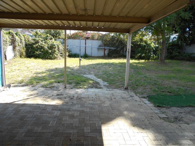 29 Tendering Way, Girrawheen WA 6064