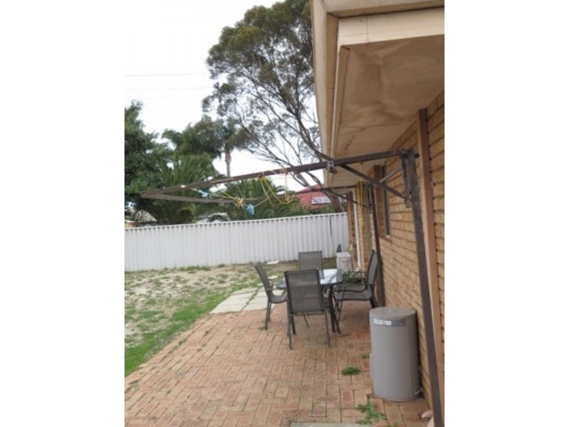 8 Hummingbird Gardens, Ballajura WA 6066