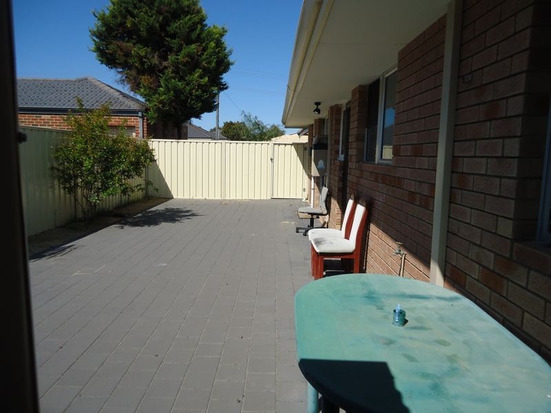 4 Gibb Crescent, Westminster WA 6061