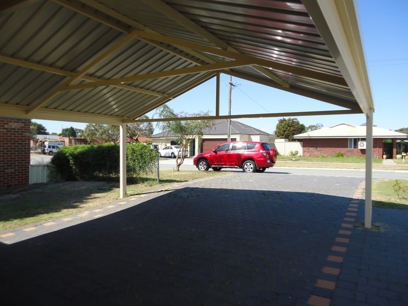 4 Gibb Crescent, Westminster WA 6061