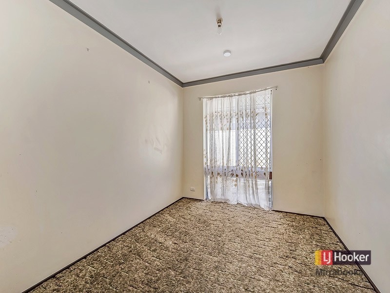 69 Amberton Ave, Girrawheen WA 6064