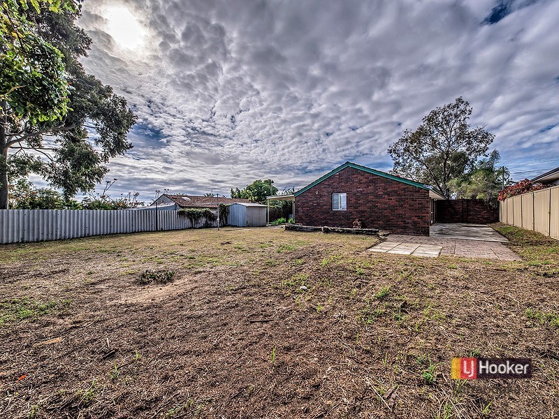 69 Amberton Ave, Girrawheen WA 6064
