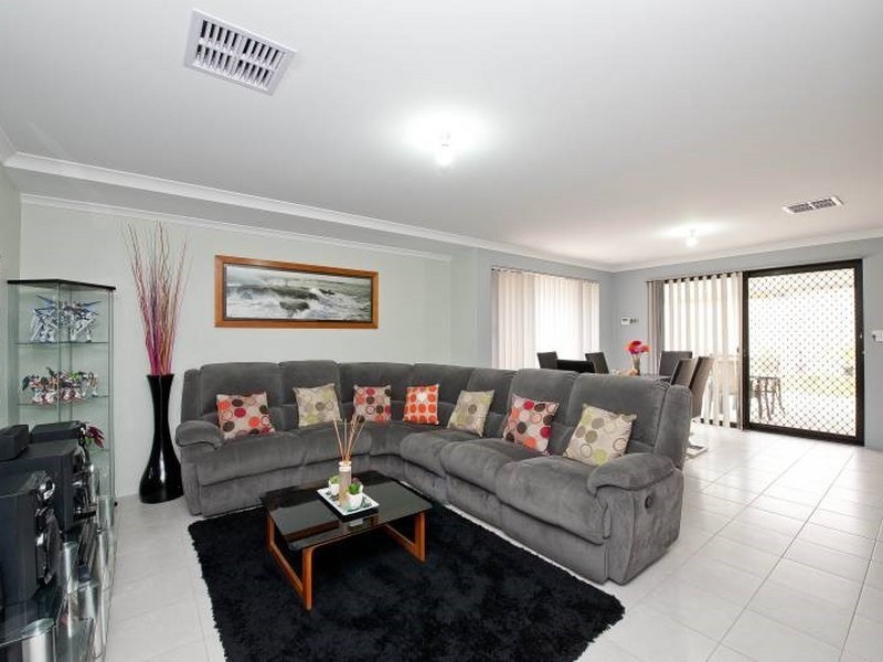 38 Graceland Avenue, Landsdale WA 6065