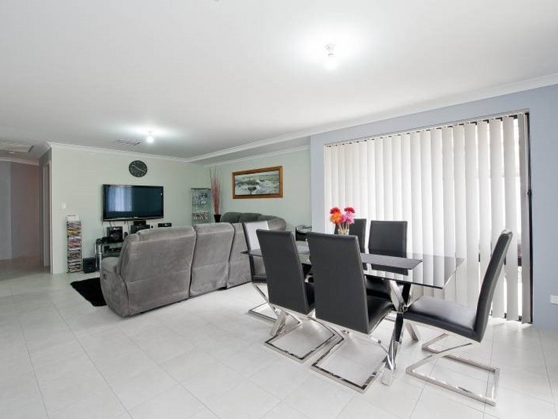 38 Graceland Avenue, Landsdale WA 6065