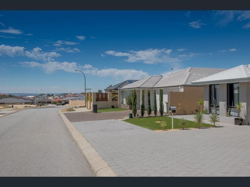 38 Graceland Avenue, Landsdale WA 6065