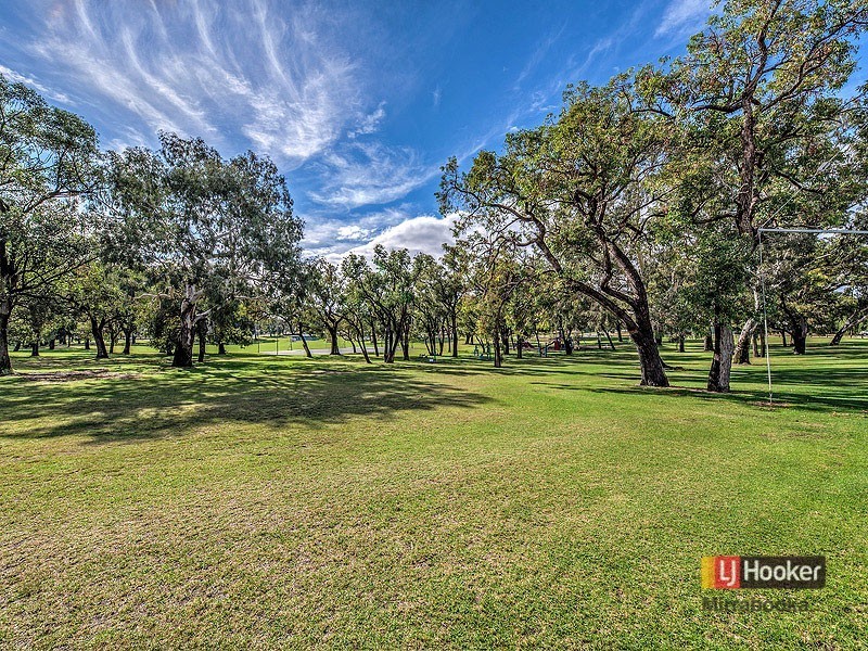 1 Brinckley Crescent, Koondoola WA 6064