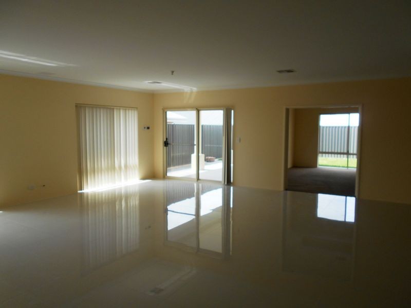 9 Babylon Bend, Landsdale WA 6065