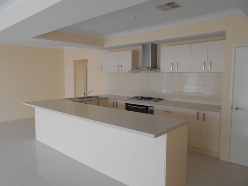 9 Babylon Bend, Landsdale WA 6065