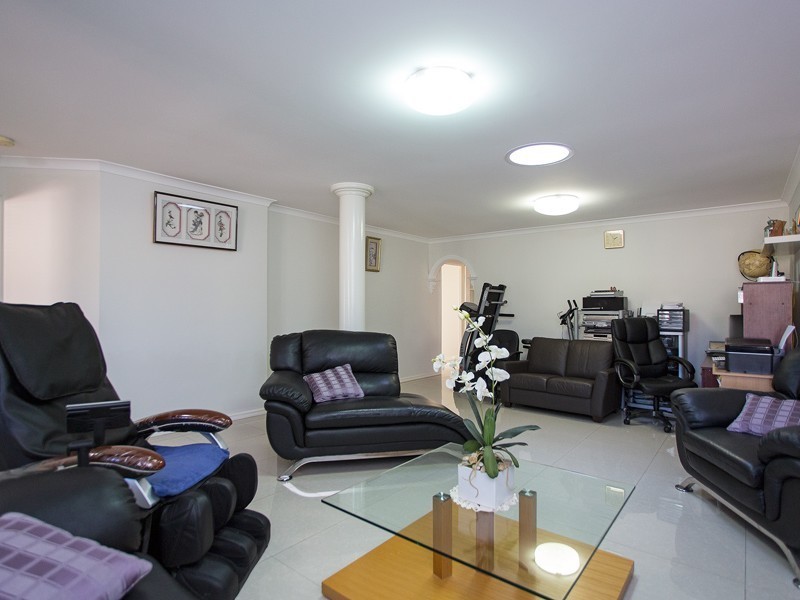 15 Lancely Way, Mirrabooka WA 6061