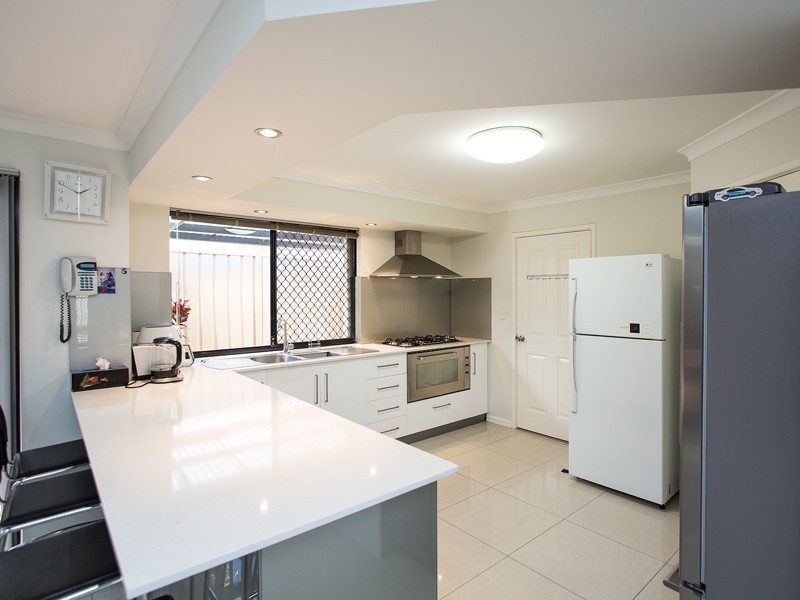 15 Lancely Way, Mirrabooka WA 6061