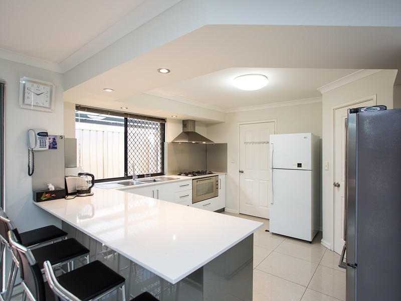 15 Lancely Way, Mirrabooka WA 6061