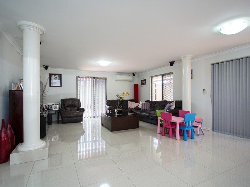 15 Lancely Way, Mirrabooka WA 6061
