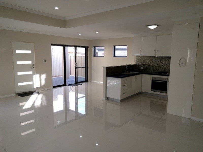 16C Kingsfold Street, Balga WA 6061