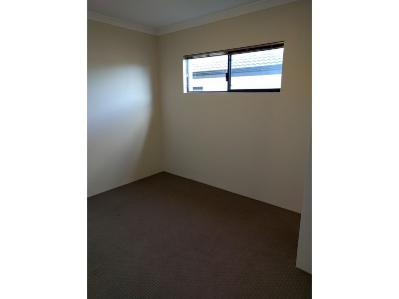 16C Kingsfold Street, Balga WA 6061