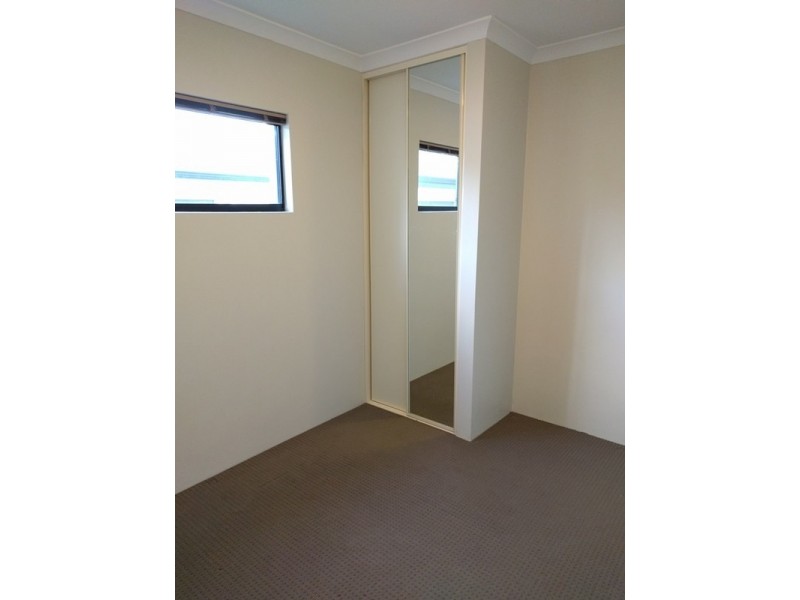 16C Kingsfold Street, Balga WA 6061