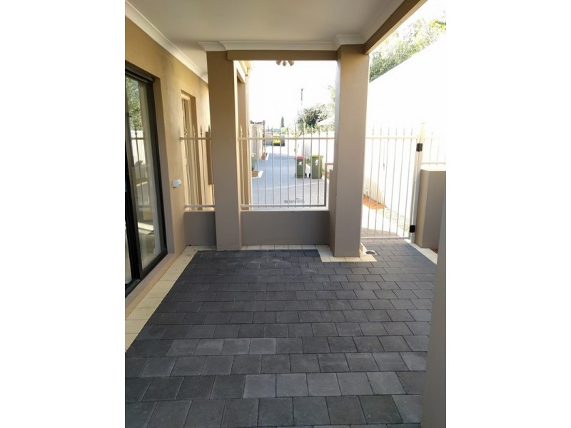 16C Kingsfold Street, Balga WA 6061