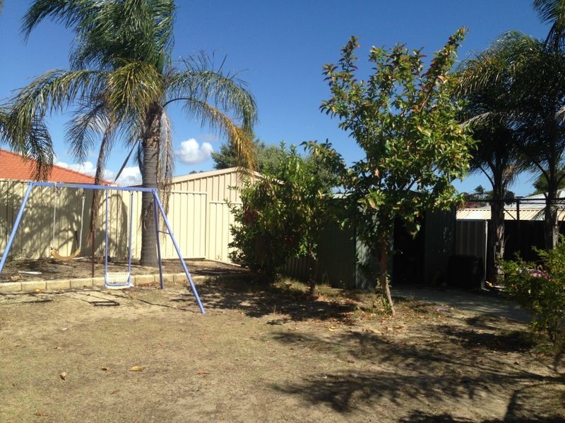 4 Benia Rise, Alexander Heights WA 6064