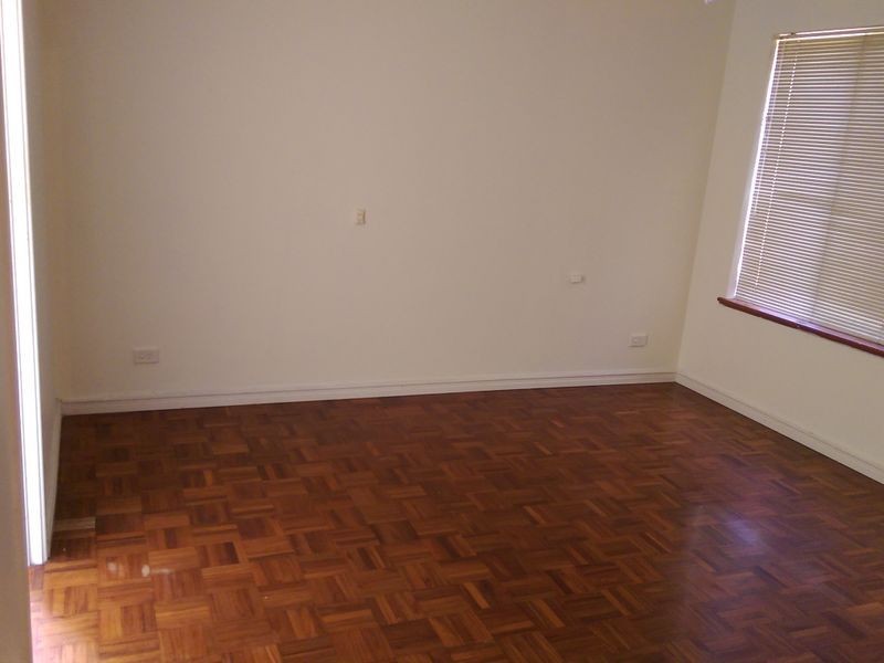 12 Erebus Court, Alexander Heights WA 6064